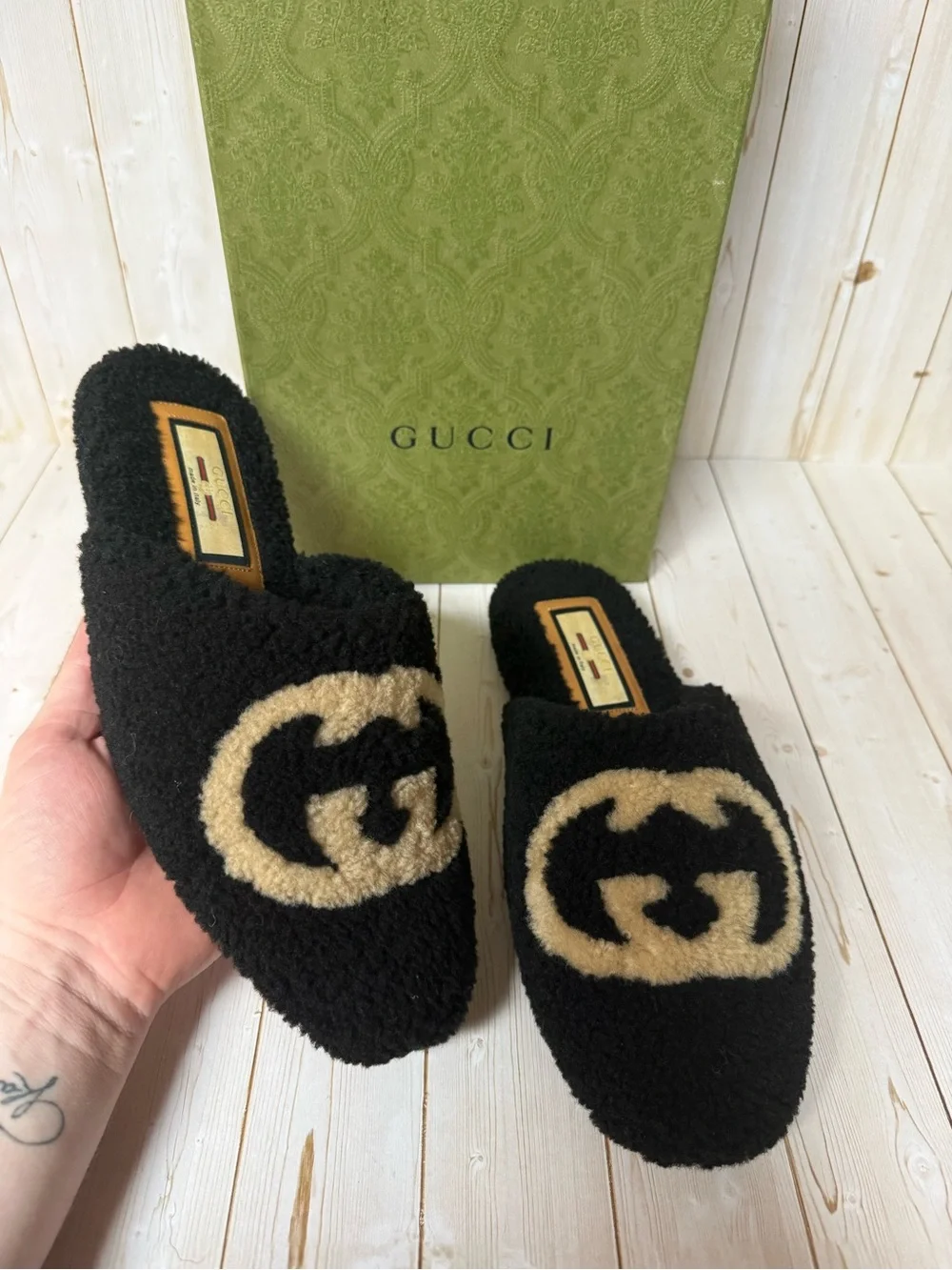 Gucci Faux Shearling Interlocking G Eileen Slipper Mules Black Sz 8G / 8.5US